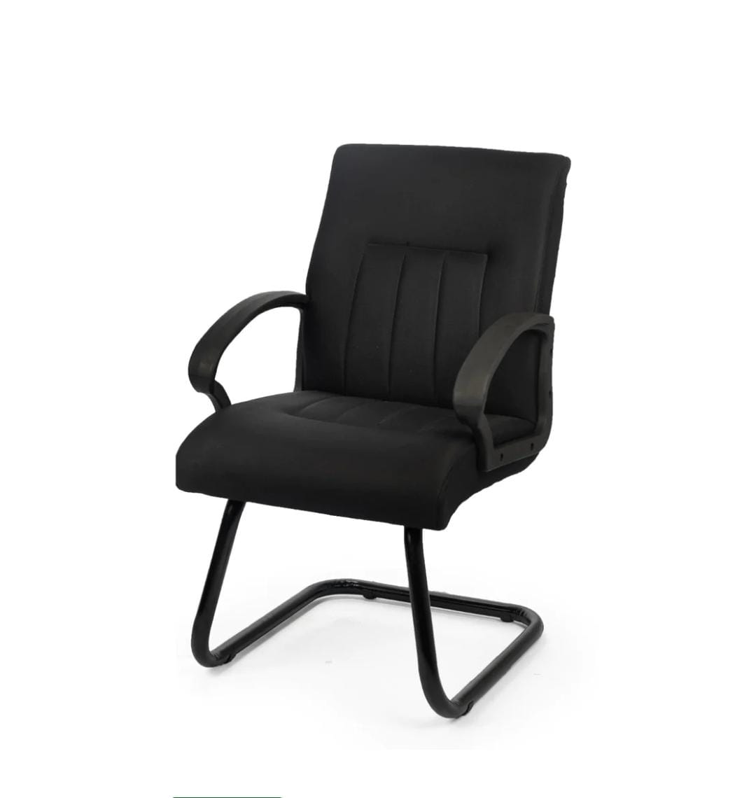Fauteuil en Tissu Noir Moyen Dossier : Fauteuil moyen dossier revêtement en tissu noir Avec accoudoirs fixe en polypropylène noir Piétement sur luge noir